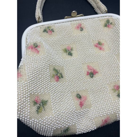 Romantic 60's White Pink Daisy Beaded White Floral Flower Handbag Purse - Picture 2 of 7